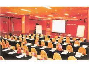 Dynasty Hotel 4*