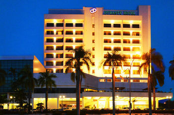 Dynasty Hotel 4*